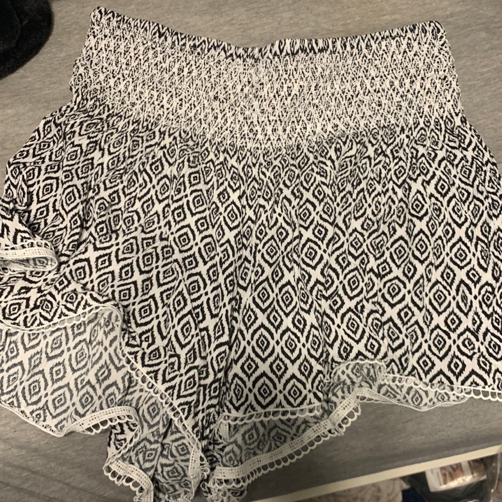 Size 0x Torrid shorts